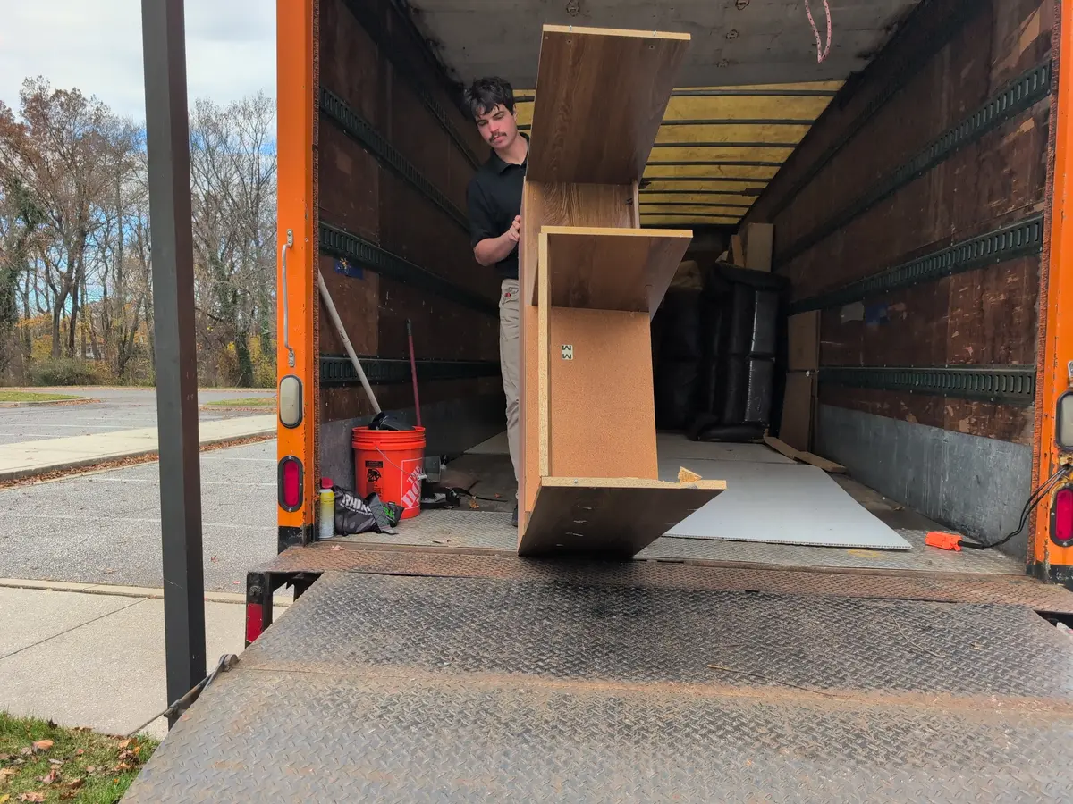 Professional Furniture Loading from Lift Gate - Box Truck Service in Howard County MD